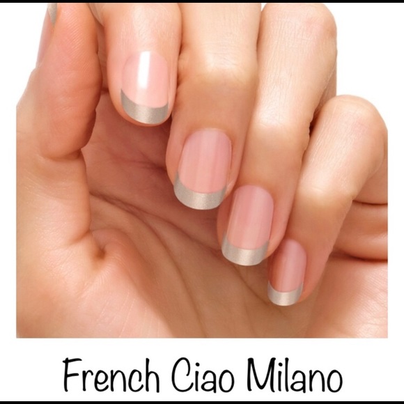 Color Street Nail Strips - Ciao Milano - Picture 1 of 4